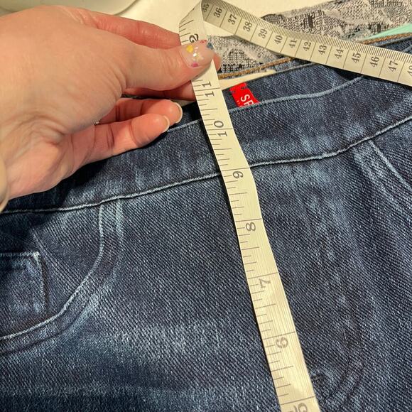 Spanx Women's Jean-ish Ankle Leggings in dark blue women’s size small - Picture 4 of 8